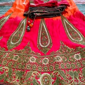 Lehnga Choli For Females