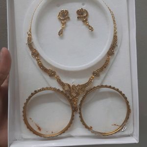 Gold-Toned Traditional Jewelry Set