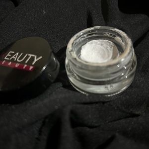 Keauty Beauty White Gel Liner,kajal