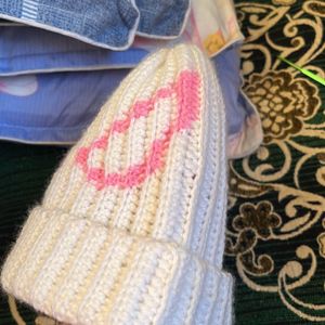 Crochet Spiderman Gwen Beanie ( Clearance sale )