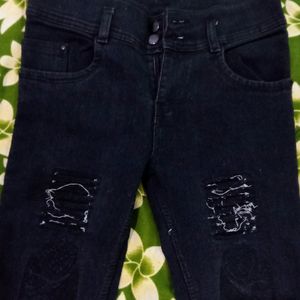 Ladies Black Skinny Damage Jeans