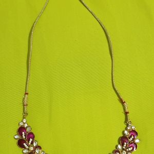 Good As New Kundan Necklace With Adjustable Dori