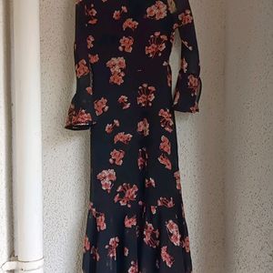 SASSAFRAS BLACK FLORAL DRESS