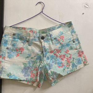 Casual Multicolour Short