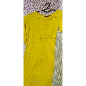 Beautiful Yellow Kurta And Pant Set