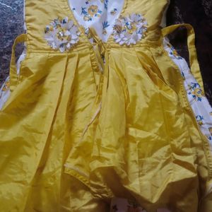 14/15 Years Girl Size Ready Frock थोड़ा डॅमॅज है