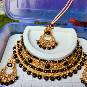 Black Colour Necklace Set