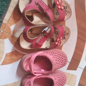 2 Pair Sandles Dilevery Free