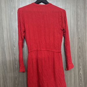 Globus Red Dress