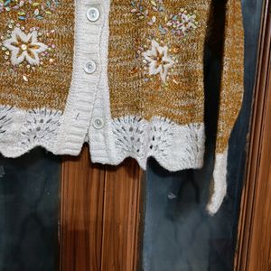 Beautiful Premium Quality Woolen Cardigan