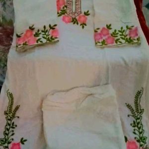 Pakistani Beautiful Kurta Set