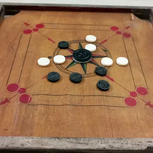 Carrom Board With Goti And A Sallow Only In ₹199