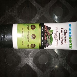 Mamaerth Charcoal Face Wash