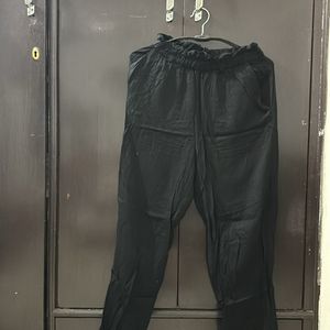 Comfy H&M Pants - Size 32