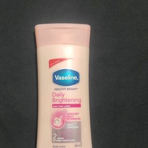 Vaseline Daily Brightening Body Lotion