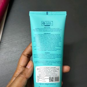 Earth Rhythm Face scrub ( New once just tested)