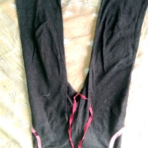 Like New Team Spirit Capri For Girls