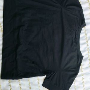 Black Basic Tee