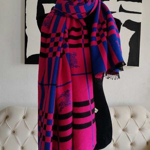 Burberry Warm Shawl / Stole