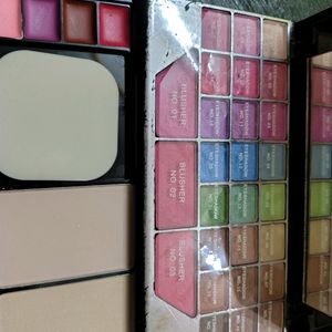 T.Y.A Eyeshadow Palette