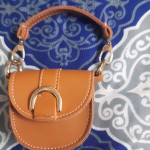 Small Hand Bag For Girls Limited Stock