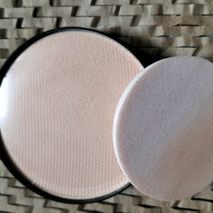 HUDABEAUTY Compact Powder