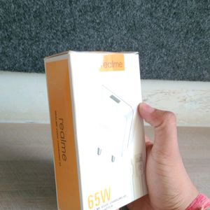 REALME 65W VOOC CHARGER