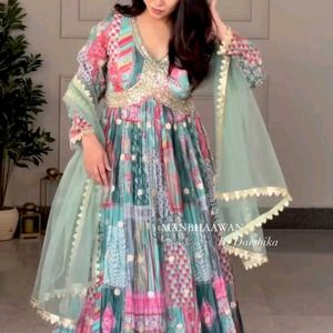 New Standard Beautiful Pakistani Poshaq Dresses