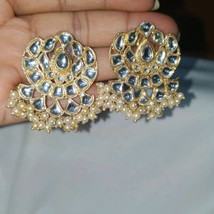 Kundan ear Ring With Stone Stud