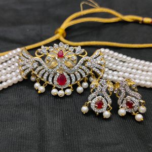 Ad Necklace Set