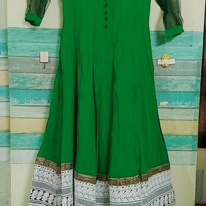 Green Kurti