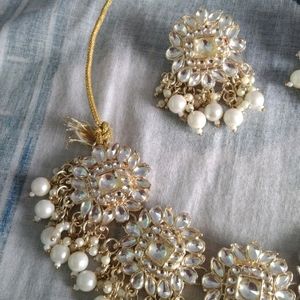 White Jwellery Set