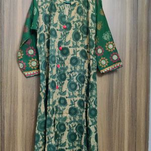 Embroidered And Printed Dark Green Kutra