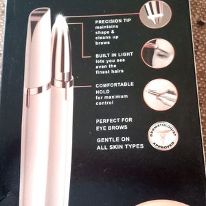 Price Drop 😱.Flawless . eyebrow Trimmer Pen🖊️