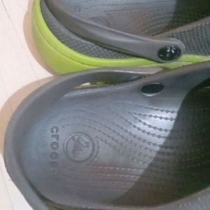 Men Crocs Size 11