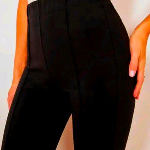 BLACK TROUSERS/PANTS