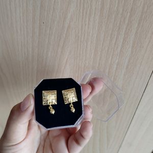 CITI GOLD EARRINGS - ANY 1