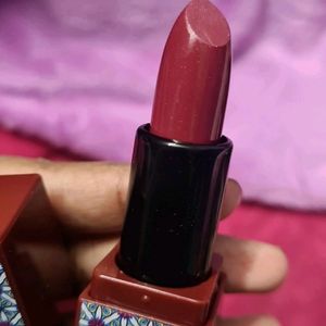 RED HUDABEAUTY LIPSTICK