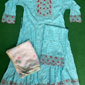 Anarkali Kurta With Trousers And Dopatta