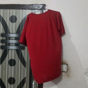 Used Round Neck Red T-shirt