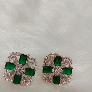 Emerald Stone Earing