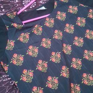 Black Kurti In Good Condition