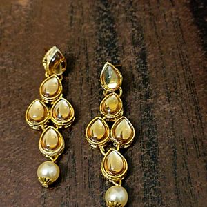 Lowest Price- kundan Set With Maangtika