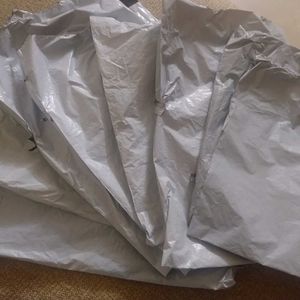 15 Shipping Bags