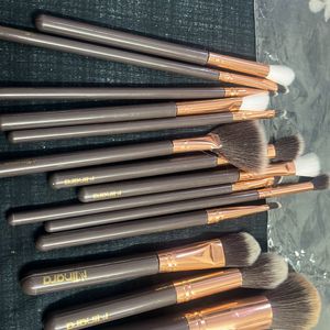 Makeup Brushes Wuth Kit