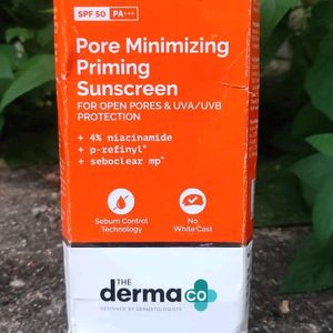 The Derma Co Pore Minimizing Sunscreen