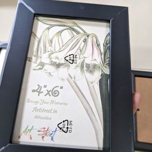 NEW  PHOTO FRAMES SET