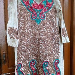 Kashmiri Kurti