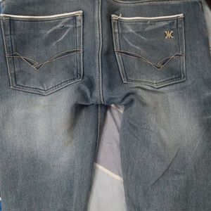 A Nice Quality Jeans For Men