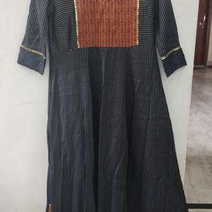 Aurelia Zari Work Kurti